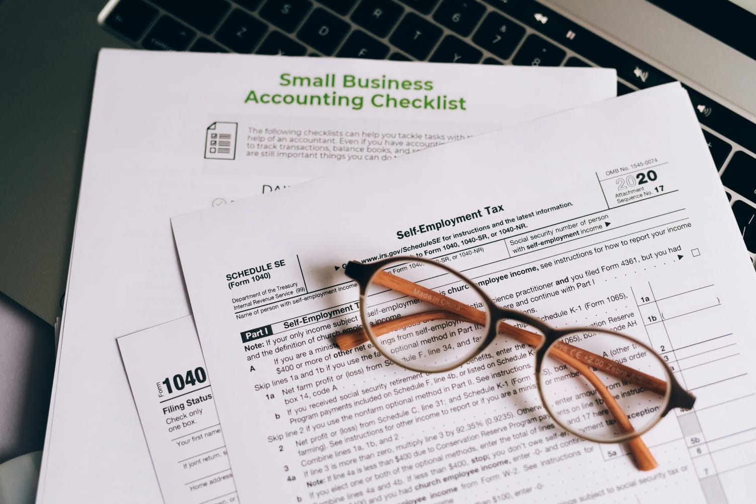 5 Signs Your Business Needs Professional Bookkeeping Support